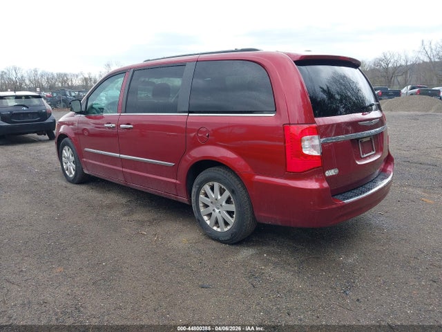 2016 CHRYSLER TOWN & COUNTRY 2C4RC1BG7GR255047 Photo 2