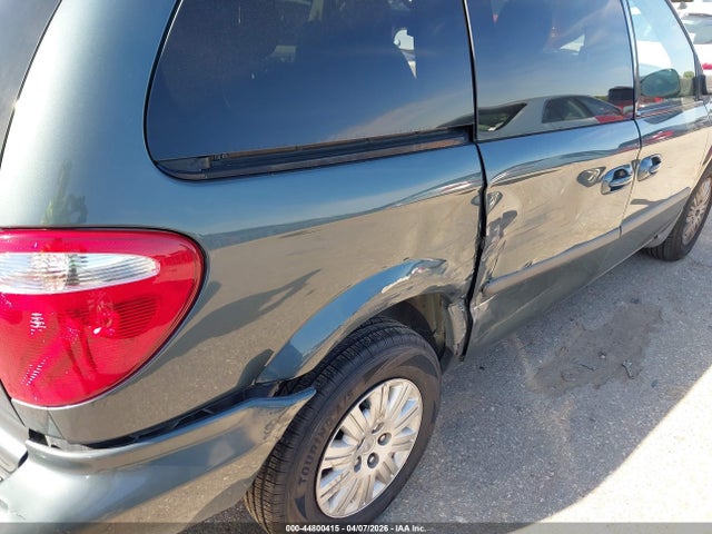 2006 CHRYSLER TOWN & COUNTRY 1A4GP45R16B733626 Photo 5
