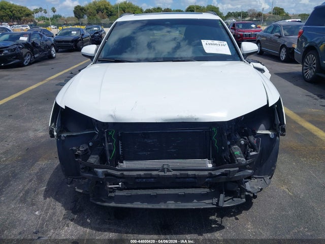 2021 Audi Q3 Premium 45 Tfsi S Line Quattro Tiptronic მანქანა იყიდება აუქციონზე, vin: WA1DECF34M1090821, აუქციონის ნომერი: 44800420