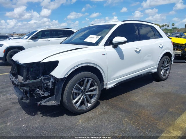 2021 Audi Q3 Premium 45 Tfsi S Line Quattro Tiptronic მანქანა იყიდება აუქციონზე, vin: WA1DECF34M1090821, აუქციონის ნომერი: 44800420