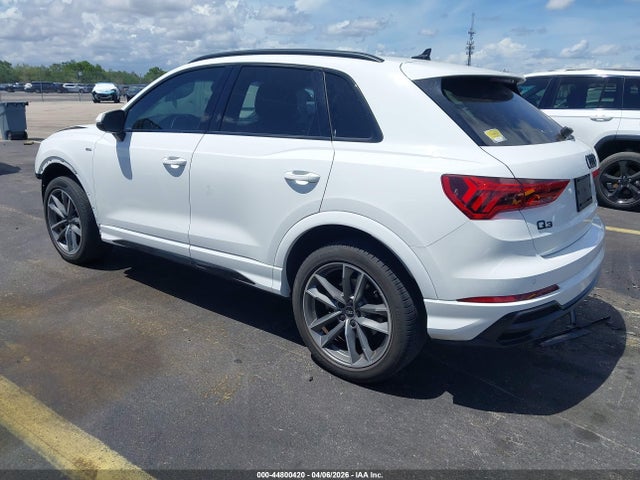 2021 Audi Q3 Premium 45 Tfsi S Line Quattro Tiptronic მანქანა იყიდება აუქციონზე, vin: WA1DECF34M1090821, აუქციონის ნომერი: 44800420