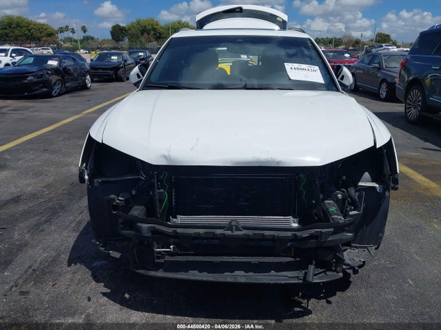 2021 Audi Q3 Premium 45 Tfsi S Line Quattro Tiptronic მანქანა იყიდება აუქციონზე, vin: WA1DECF34M1090821, აუქციონის ნომერი: 44800420