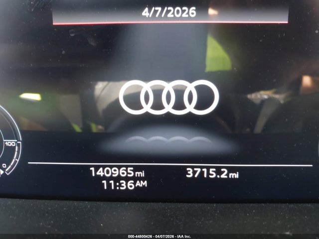 Продажа на аукционе авто 2022 Audi E-tron Premium Plus Quattro, vin: WA1LAAGE6NB011897, номер лота: 44800426