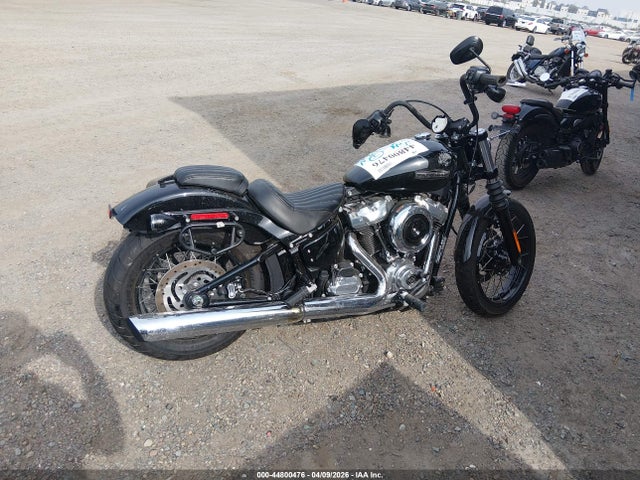 1HD1YJ928SB041912 Harley-Davidson FXBB