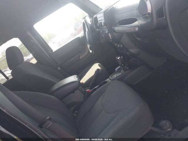 2018 JEEP WRANGLER JK UNLIMITED 1C4BJWDG5JL858497 Photo 4