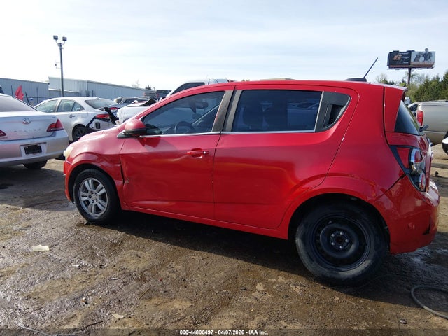 Продажа на аукционе авто 2015 Chevrolet Sonic Lt Auto, vin: 1G1JC6SH5F4122820, номер лота: 44800497