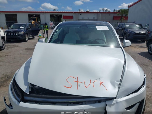 2026 Tesla Model Y Premium Rear-wheel Drive/standard Rear-wheel Drive მანქანა იყიდება აუქციონზე, vin: 7SAYGDED3TA455562, აუქციონის ნომერი: 44800507