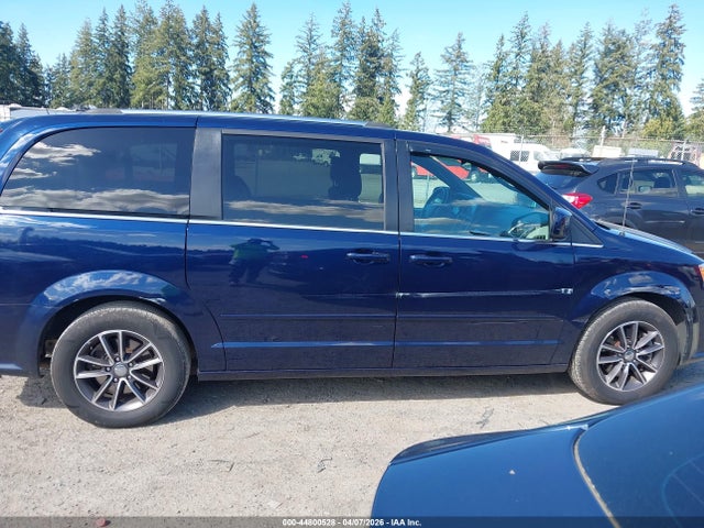 Продажа на аукционе авто 2017 Dodge Grand Caravan Sxt, vin: 2C4RDGCG4HR772547, номер лота: 44800528