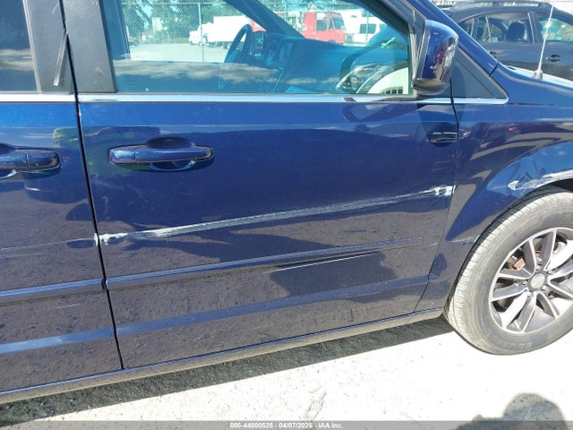 Продажа на аукционе авто 2017 Dodge Grand Caravan Sxt, vin: 2C4RDGCG4HR772547, номер лота: 44800528