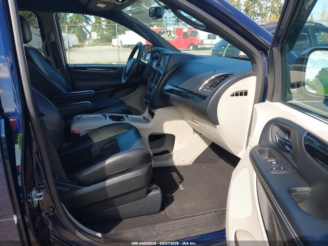 Продажа на аукционе авто 2017 Dodge Grand Caravan Sxt, vin: 2C4RDGCG4HR772547, номер лота: 44800528