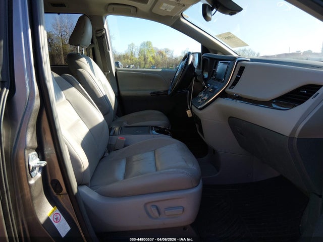 2018 TOYOTA SIENNA 5TDYZ3DC0JS912804 Photo 4
