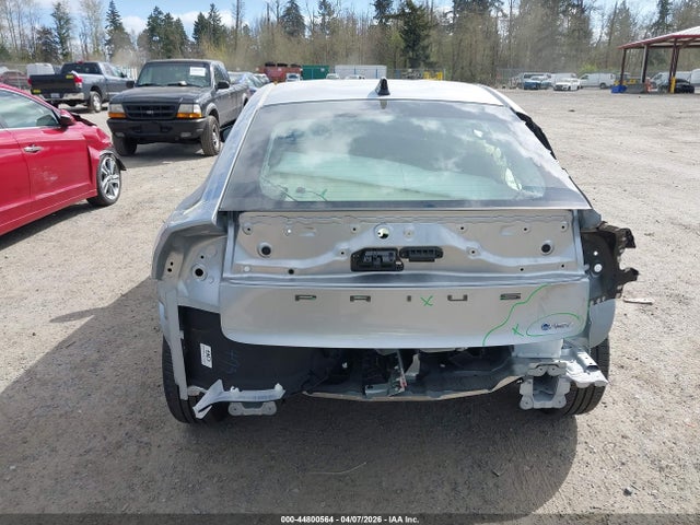 Toyota Prius Le Awd-e 2026 JTDADABUXT3034934 Image 17