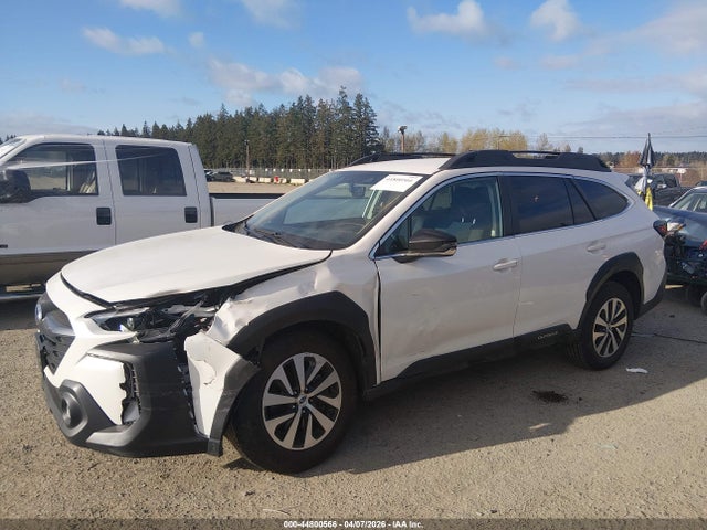 4S4BTADC8R3179115 Subaru Outback Premium