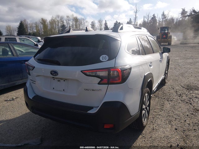 4S4BTADC8R3179115 Subaru Outback Premium