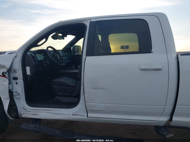 3C63RRJL9RG281344 RAM 3500 Laramie 4x4 8&#039; Box