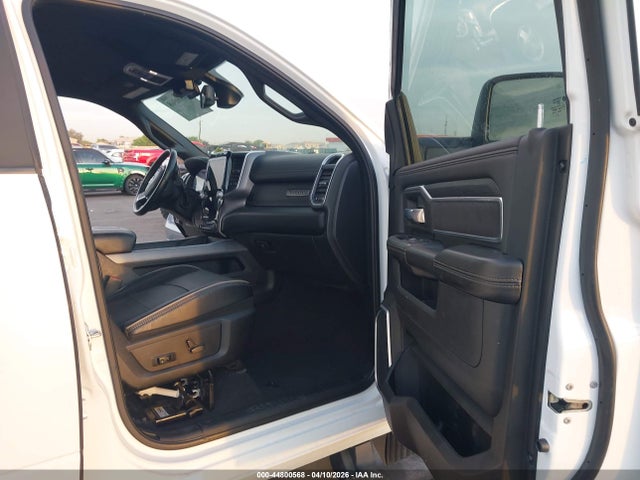 3C63RRJL9RG281344 RAM 3500 Laramie 4x4 8&#039; Box