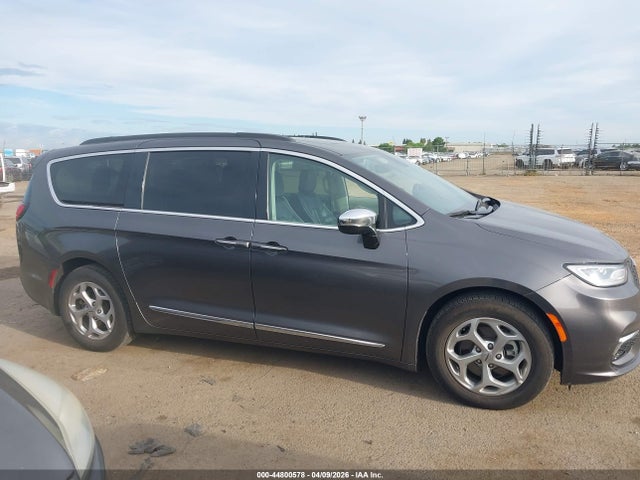 2023 Chrysler Pacifica Limited მანქანა იყიდება აუქციონზე, vin: 2C4RC1GG9PR557738, აუქციონის ნომერი: 44800578