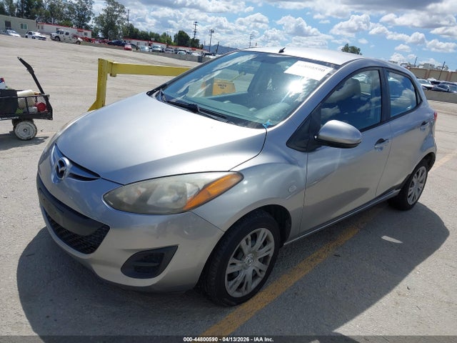 44800590 :رقم المزاد ، JM1DE1HZ8B0124547 vin ، 2011 Mazda Mazda2 Sport مزاد بيع
