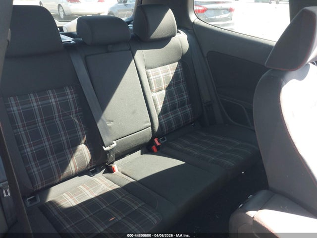 2011 Volkswagen Gti 2-door/2-door Autobahn მანქანა იყიდება აუქციონზე, vin: WVWEV7AJXBW013104, აუქციონის ნომერი: 44800600