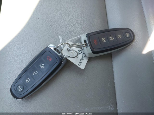 1FMCU0JX4EUD57982 Ford Escape Titanium
