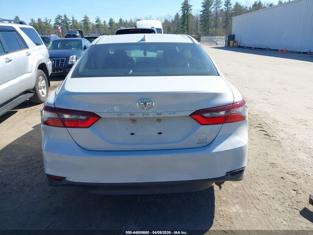 4T1C11BK5RU117461 Toyota CAMRY LE