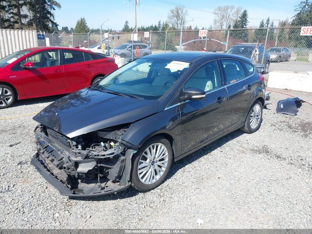Ford Focus Titanium 2017 1FADP3N24HL279171 Image 2