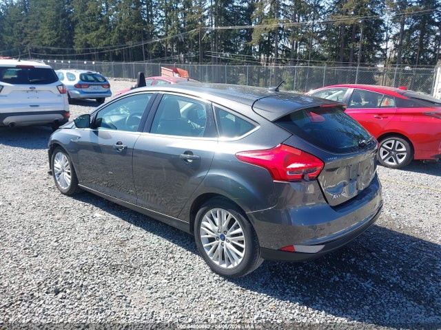Ford Focus Titanium 2017 1FADP3N24HL279171 Image 3