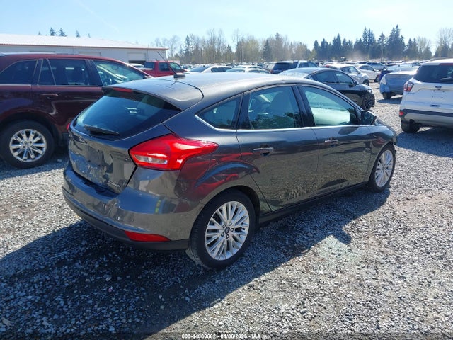 Ford Focus Titanium 2017 1FADP3N24HL279171 Image 4