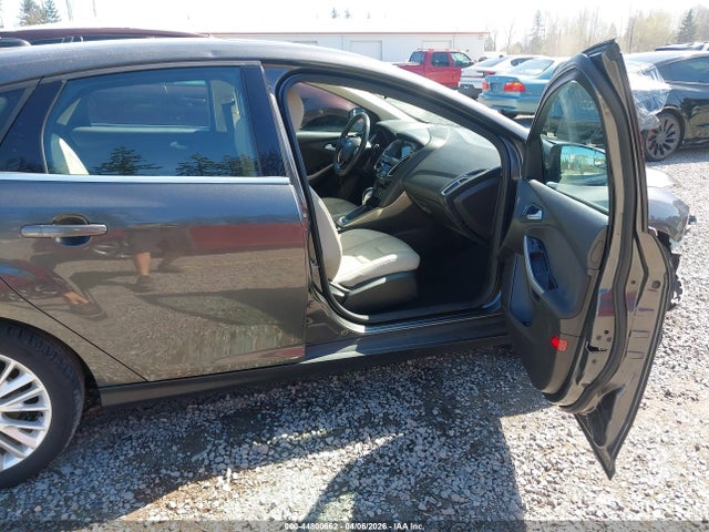 Ford Focus Titanium 2017 1FADP3N24HL279171 Image 5