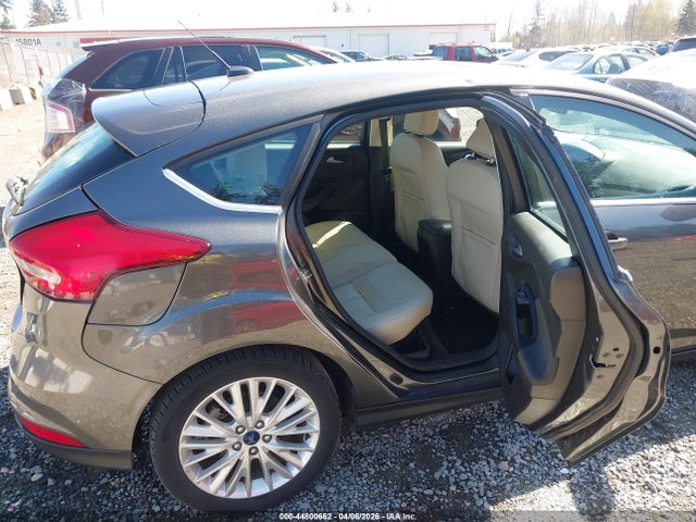 Ford Focus Titanium 2017 1FADP3N24HL279171 Image 8