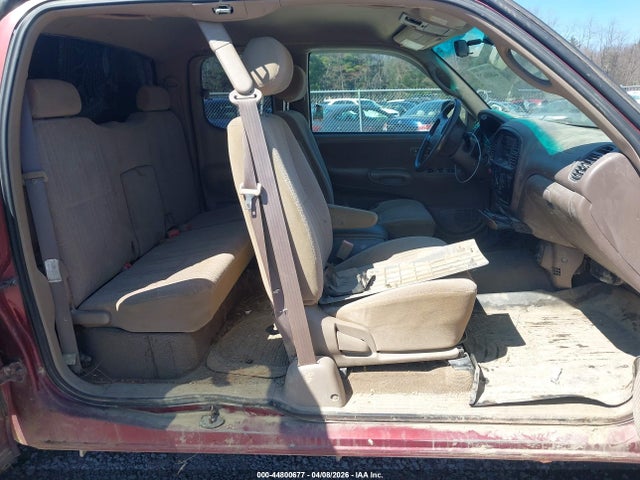 Auction sale of the 2000 Toyota Tundra Sr5 V8, vin: 5TBBT4412YS032573, lot number: 44800677