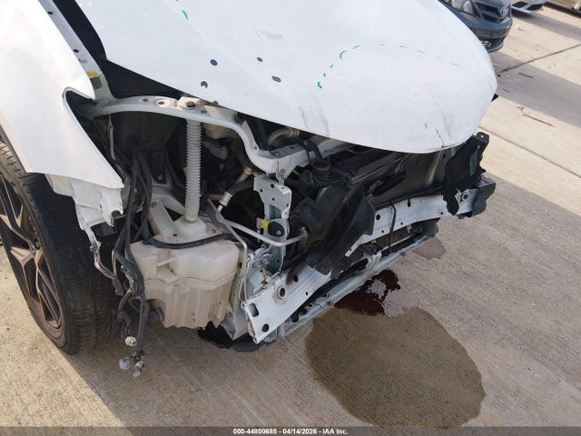 JTMNFREV9JJ157437 Toyota RAV4 SE