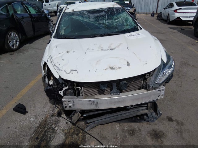 Продаж на аукціоні авто 2016 Nissan Altima 2.5 S, vin: 1N4AL3AP2GN381250, номер лоту: 44800709