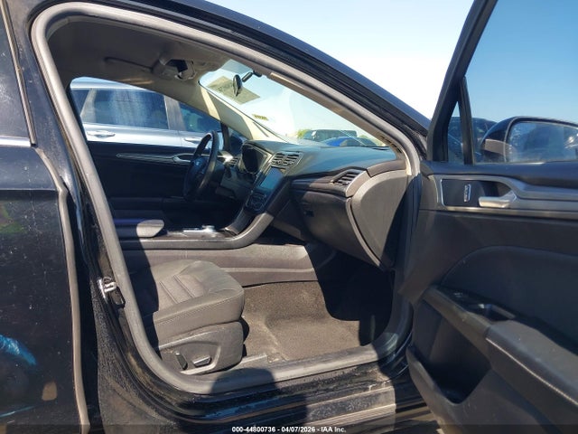3FA6P0H7XHR399220 Ford FUSION SE
