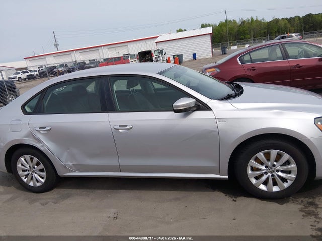 44800737 :رقم المزاد ، 1VWAT7A31FC056756 vin ، 2015 Volkswagen Passat 1.8t Wolfsburg Edition مزاد بيع