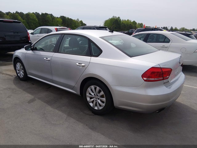44800737 :رقم المزاد ، 1VWAT7A31FC056756 vin ، 2015 Volkswagen Passat 1.8t Wolfsburg Edition مزاد بيع