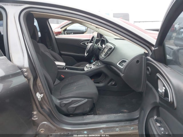 2015 CHRYSLER 200 1C3CCCAB7FN745169 Photo 4
