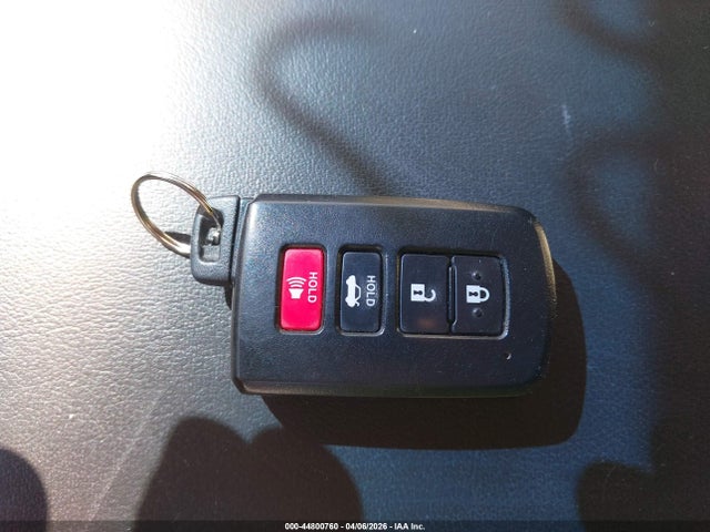 4T1BD1EB4JU064819 Toyota Avalon Hybrid Xle Premium