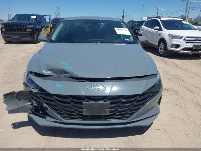 2022 Hyundai Elantra Sel მანქანა იყიდება აუქციონზე, vin: KMHLM4AG3NU318663, აუქციონის ნომერი: 44800781