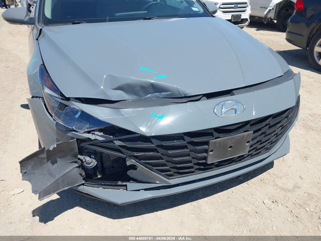2022 Hyundai Elantra Sel მანქანა იყიდება აუქციონზე, vin: KMHLM4AG3NU318663, აუქციონის ნომერი: 44800781