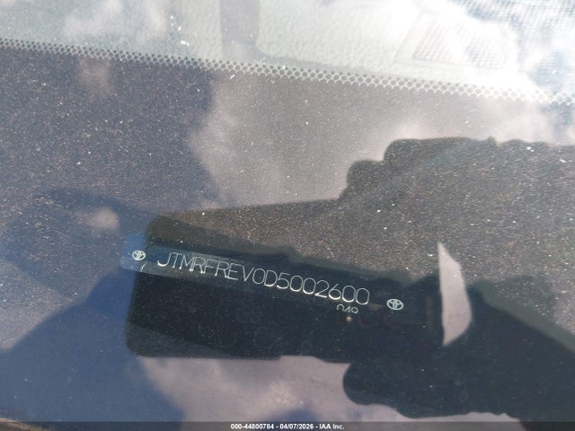 Продажа на аукционе авто 2013 Toyota Rav4 Xle, vin: JTMRFREV0D5002600, номер лота: 44800784