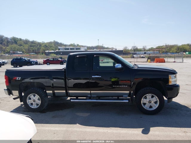 Продаж на аукціоні авто 2010 Chevrolet Silverado 1500 Lt, vin: 1GCSKSE33AZ268345, номер лоту: 44800793