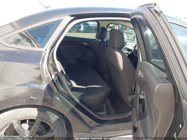 Ford FOCUS SE 2015 1FADP3F25FL206077 Image 8