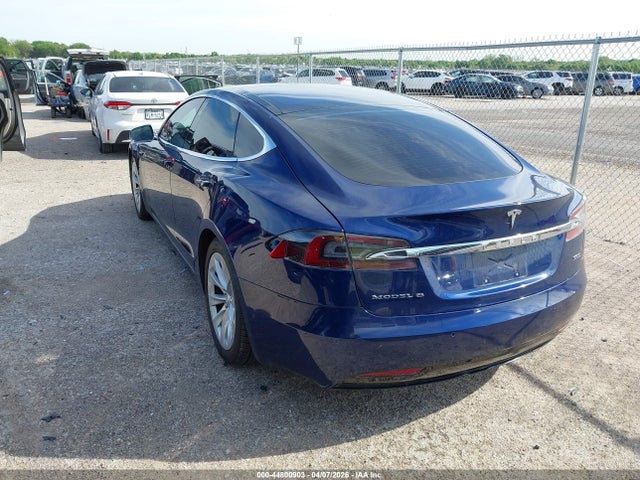 2019 TESLA MODEL S 5YJSA1E24KF300442 Photo 2