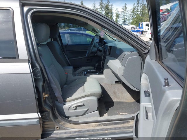 2007 JEEP GRAND CHEROKEE 1J8GR48K17C600724 Photo 4