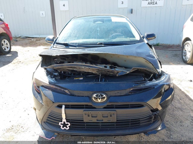JTDB4MEE0PJ010542 Toyota COROLLA LE