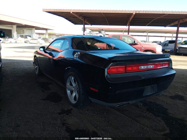 2008 Dodge Challenger Srt8 მანქანა იყიდება აუქციონზე, vin: 2B3LJ74W38H321525, აუქციონის ნომერი: 44800963