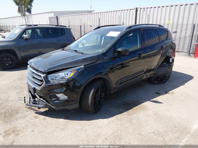 Ford ESCAPE SE 2018 1FMCU0GD6JUD29821 Image 2