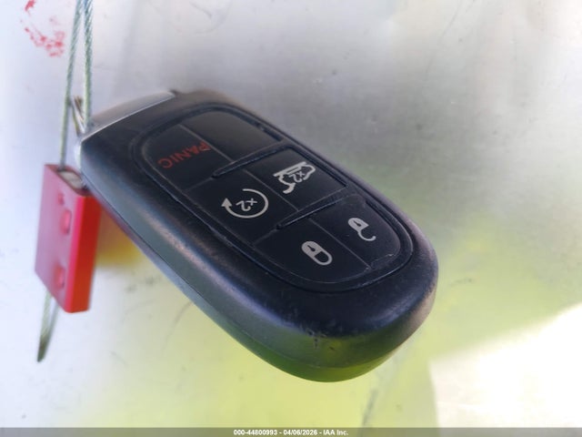 44800993 :رقم المزاد ، 1C4PJMDS9EW219140 vin ، 2014 Jeep Cherokee Limited مزاد بيع