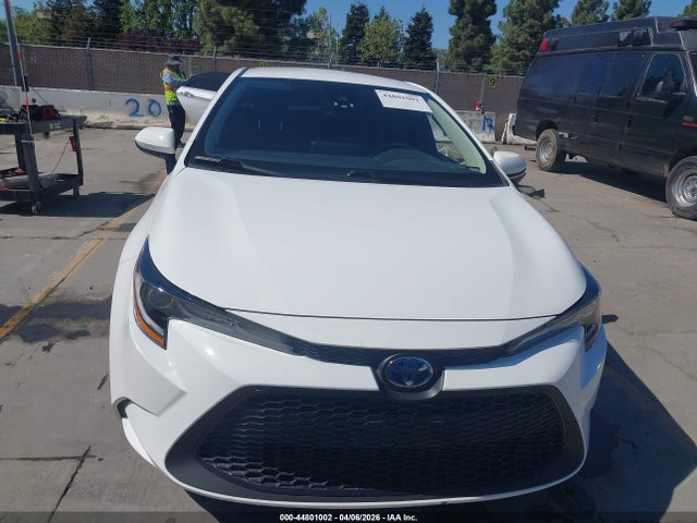 Toyota Corolla Hybrid Le 2022 JTDEAMDE3N3009250 Image 12